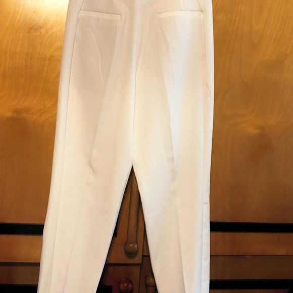 NWOT Express Women’s White High Rise Ankle Pants in Size 0 R - Picture 3 of 7